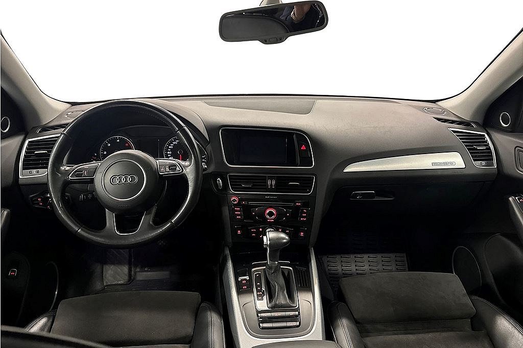Audi Q5 2.0 TDI Quattro, 1 BRUKARE, B/O, DRAG, PANORAMA