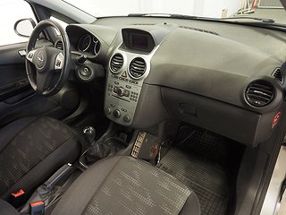 Halvkombi Opel Corsa 10 av 20