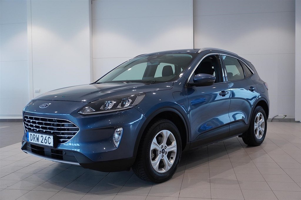 Ford Kuga Plug-In Hybrid Titanium Vinterpaket 2.85% Ränta 2,85% ränta