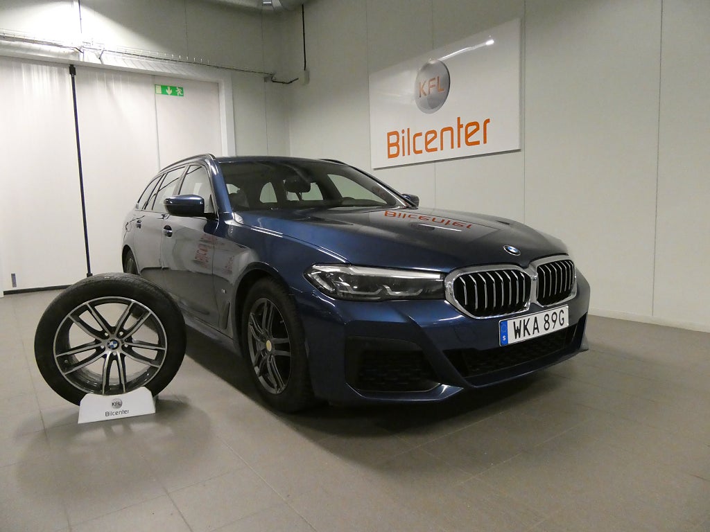 BMW 520d xDrive M Sport *KFL 10 år 2,99%* Drag-Värm-Kam-SoV