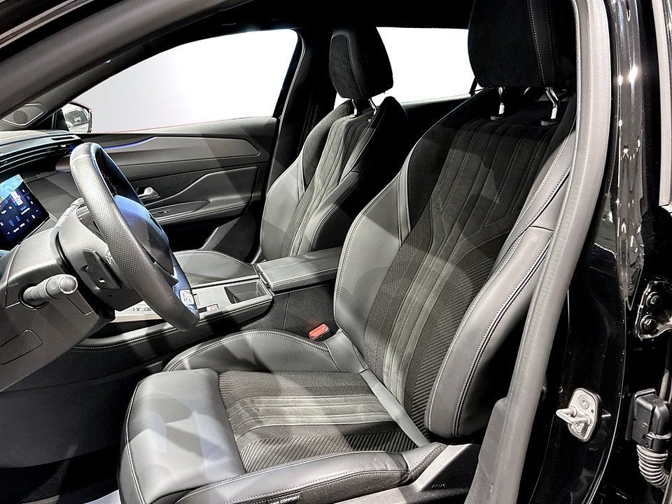 Bild på Peugeot 408 GT Hybrid 136hk Aut B-KAMERA DRAG NAV