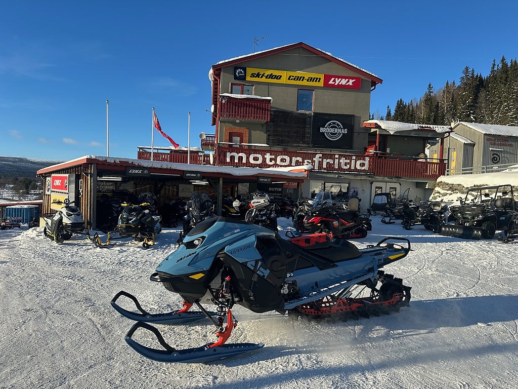 Ski-Doo Freeride 146" 850 E-Tec -26 