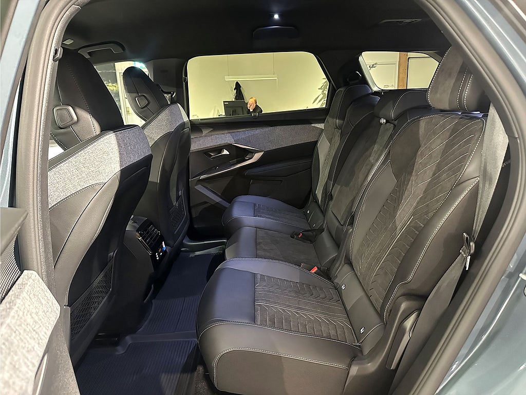 Bild på Peugeot E-5008 GT - DEMO