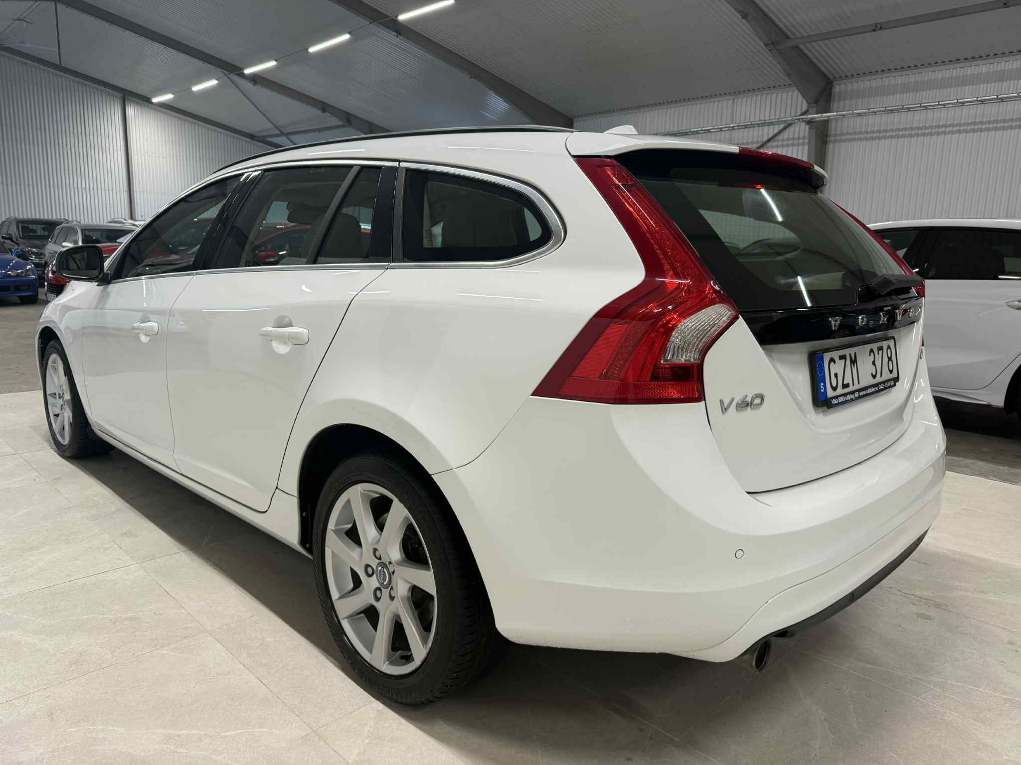 Volvo V60 2014, kuva 6/43