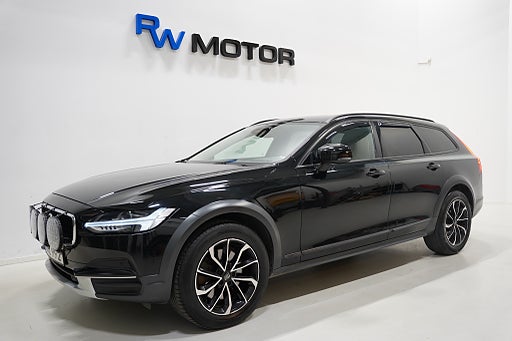 Volvo V90 Cross Country D4 AWD 190hk Business D-värmare Drag VOC Kamrem Bytt