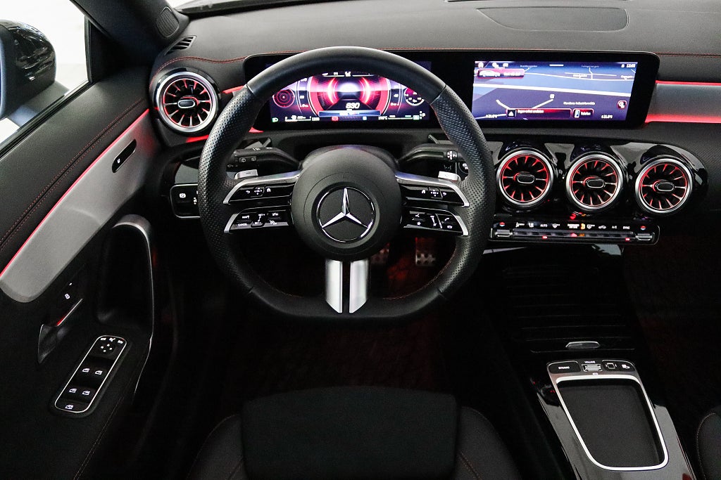 Mercedes-Benz CLA 200 Shooting Brake AMG Premium Panorama 360 Kamera