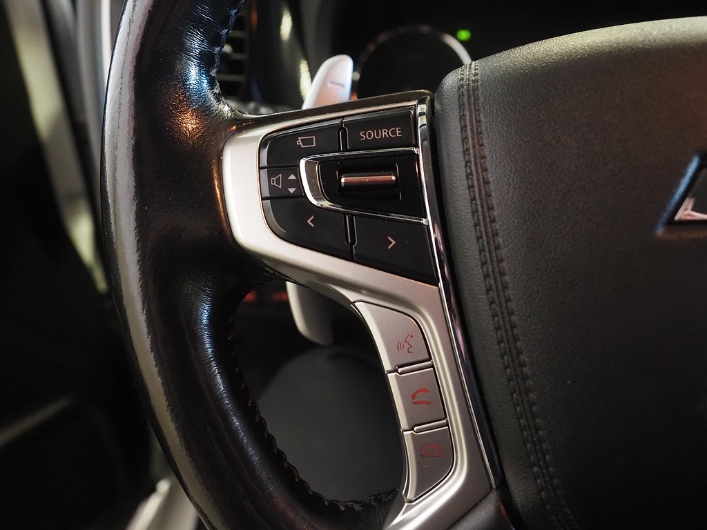 Mitsubishi Outlander PHEV CVT Business | 360° | Drag | Navi 2016