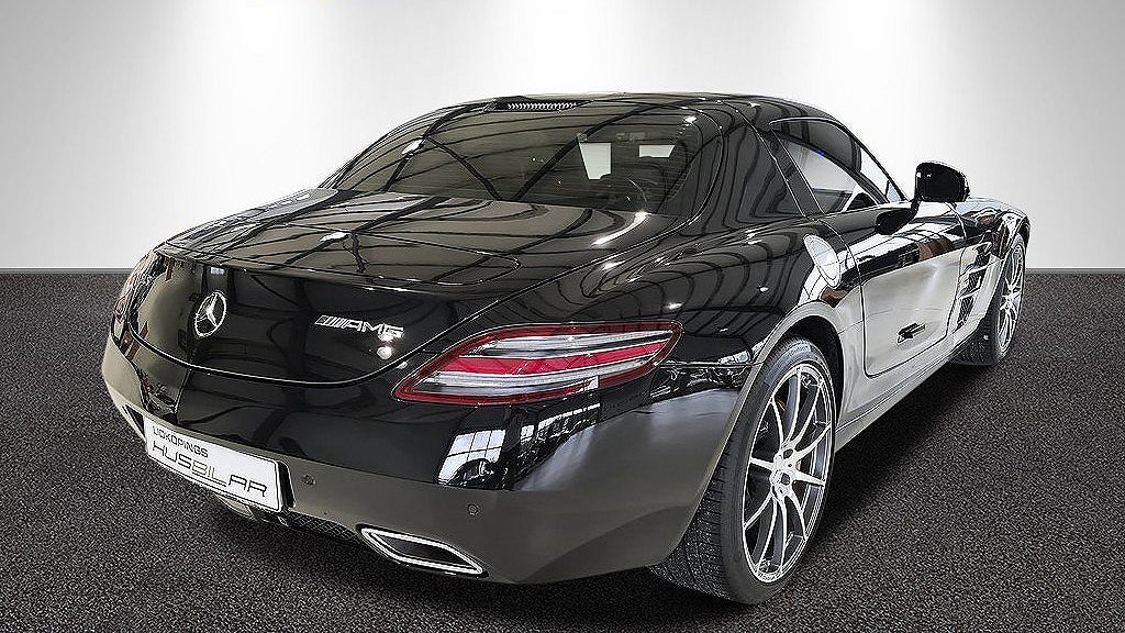Mercedes-Benz SLS AMG är enligt försäljaren i mycket fint skick. 