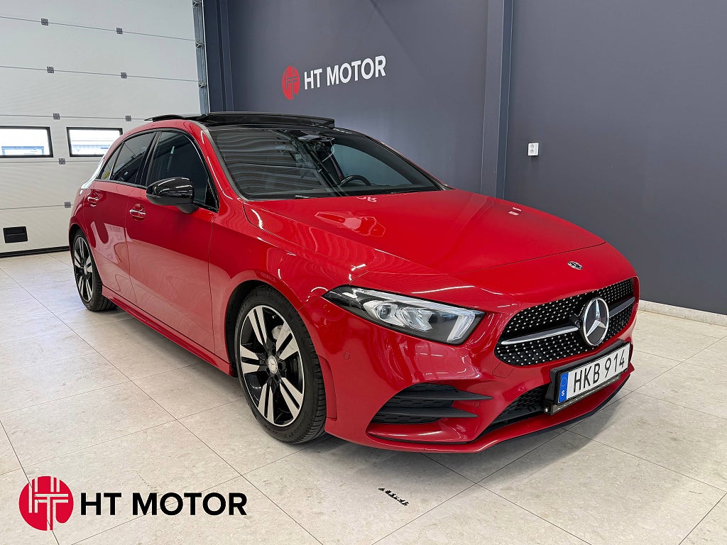 Mercedes-Benz A 200 163hk AMG Line/B-Kamera/Pano/Widescreen/Sportstol