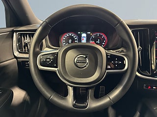 Volvo V60 B4 Aut R-Design Värmare Kamera Navi Skinn Rattvärme S&V
