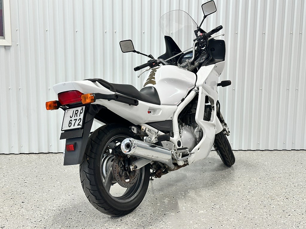 Yamaha XJ900S 84 HK Nyservad Nybesiktigad