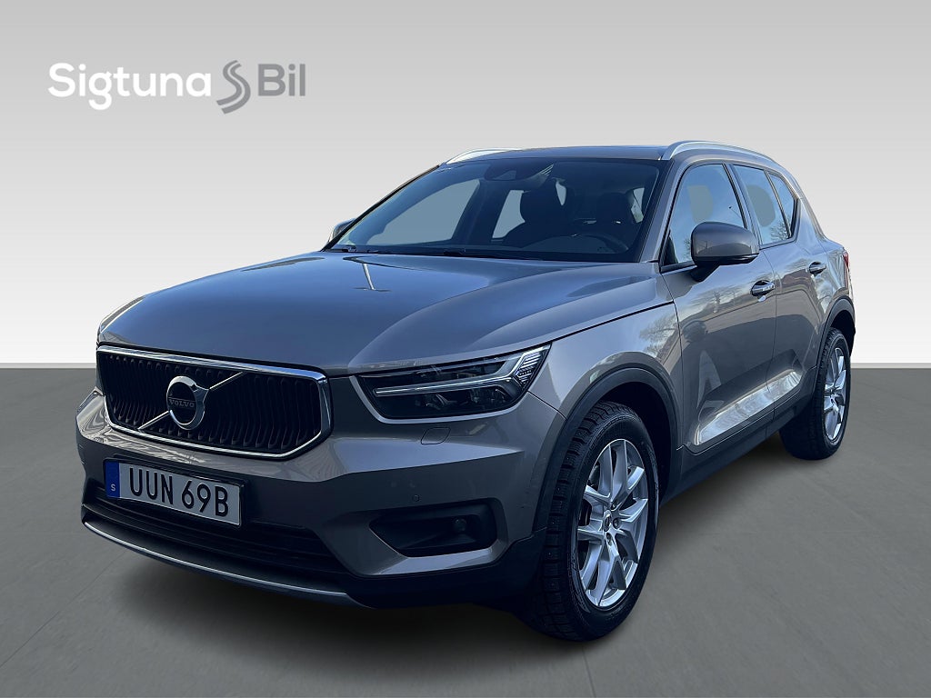 Volvo XC40 B4 AWD / Panorama / Harman / Drag / Backkamera 