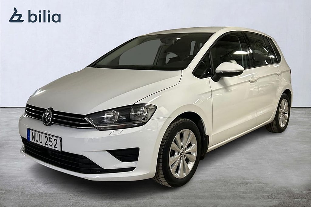 Volkswagen Golf SV 110 HK AUTOMAT Dragpaket.