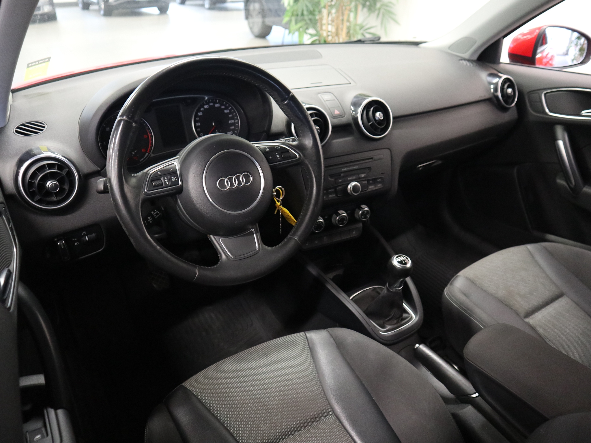 Audi A1 TDi 3-D 2011, kuva 4/36