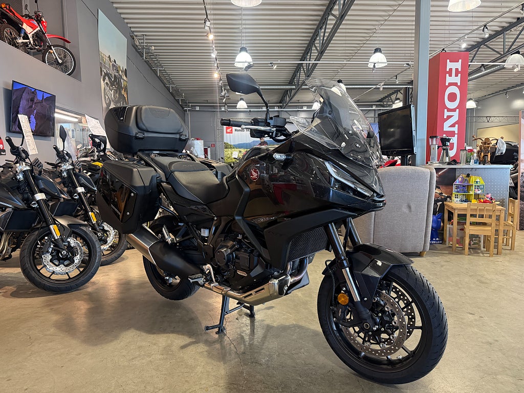 Honda NT1100D DCT #Endast 220mil# 