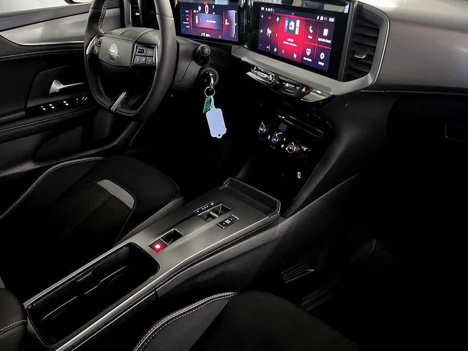 Bild på Opel Mokka GS Hybrid 1.2 Turbo 145hk Aut B-KAMERA CARPLAY