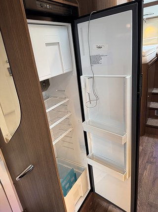 Husbil-halvintegrerad Roller Team Noble ART T7000 Elegance 9 av 20