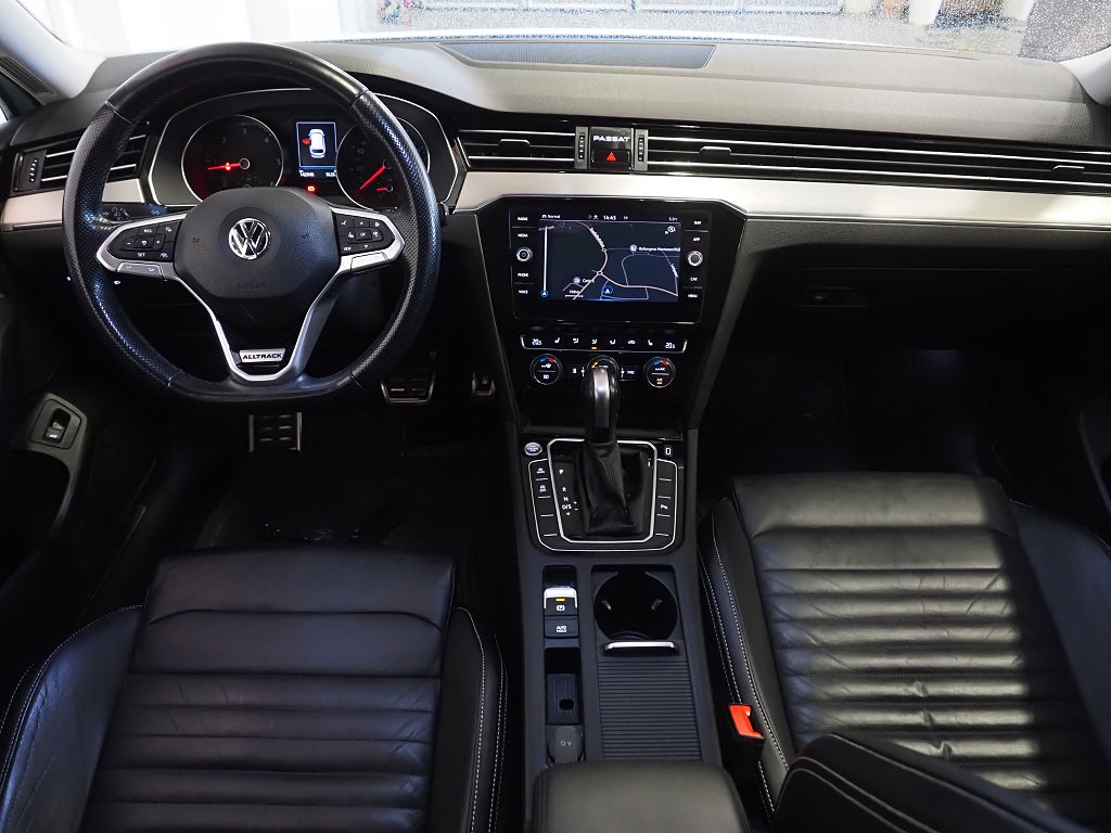 Volkswagen Passat Alltrack 2.0 TDI 4Motion Executive D-Värm Skinn Drag Navi IQ