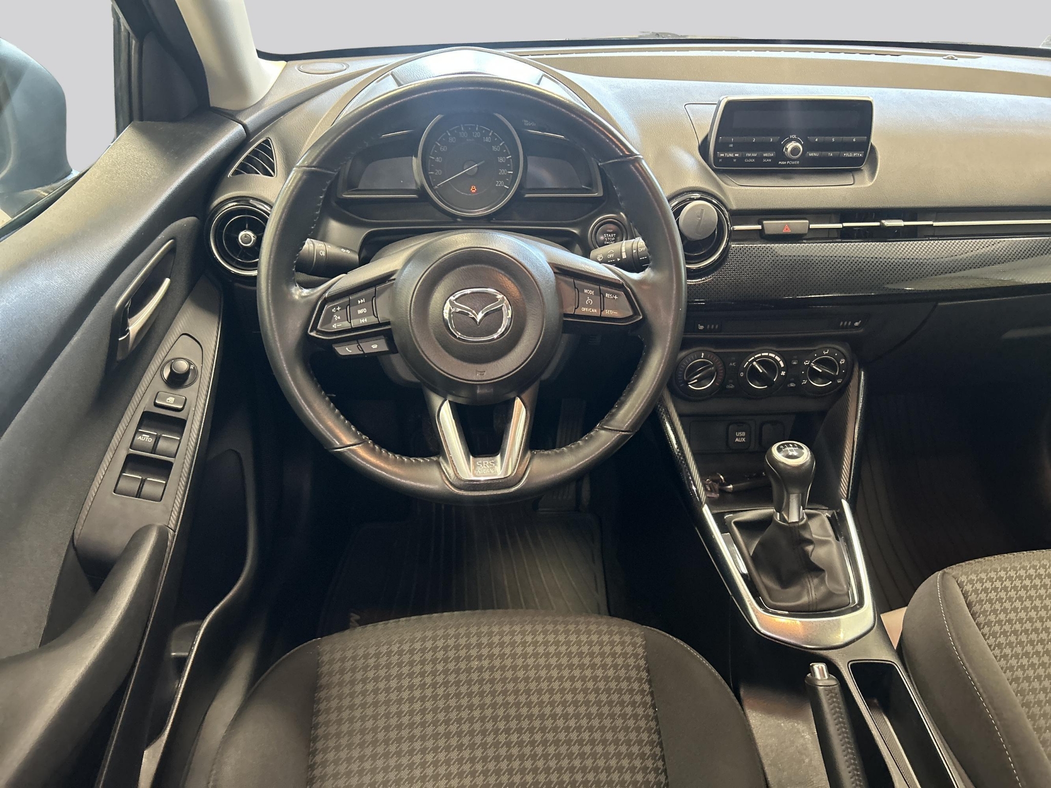 Mazda 2 2019, bild 7/10