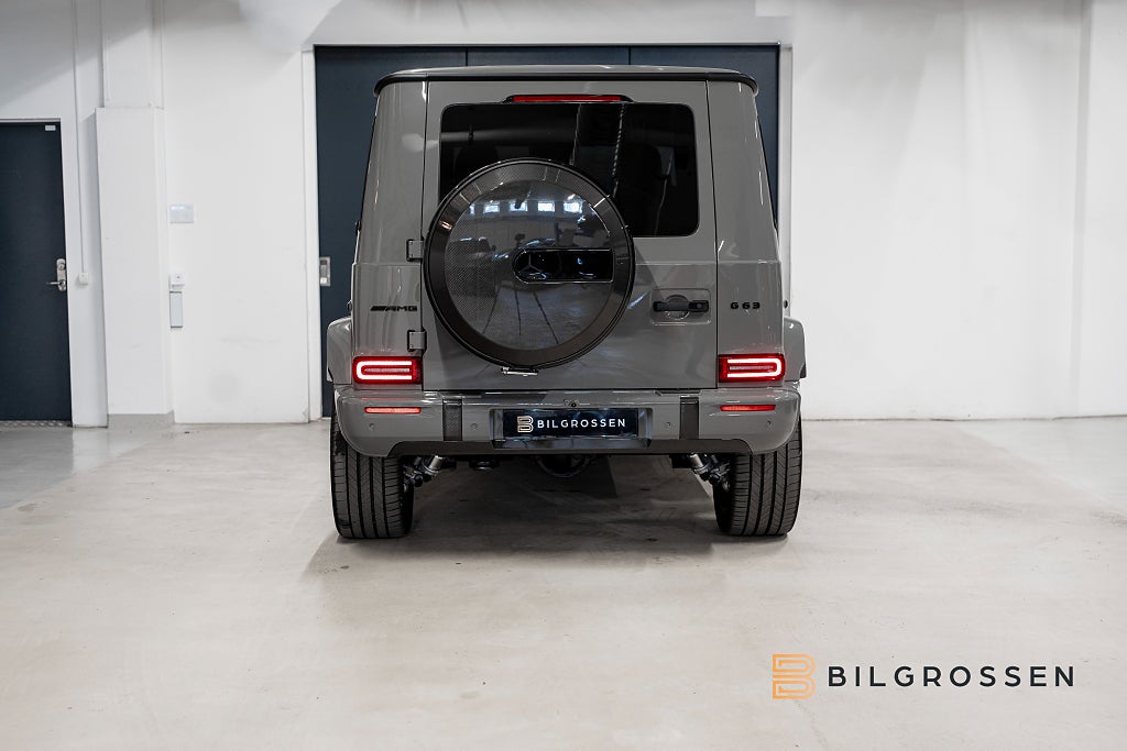 Mercedes-Benz G63 AMG Superior Line Full Kolfiber Massage TV Vinter Paket