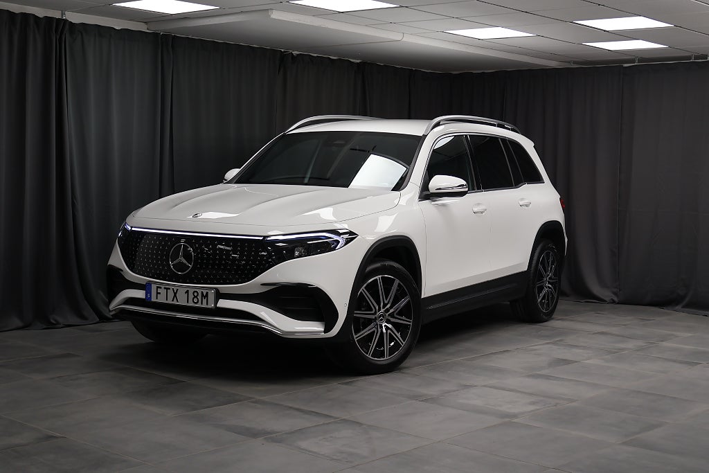 Mercedes-Benz EQB 250+ AMG Line 7-sits Adaptiv farthållare Rattvärme