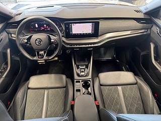 Skoda Octavia Kombi RS iV PLUG-IN/Drag/Kamera/Mvärm/Pano/S&V
