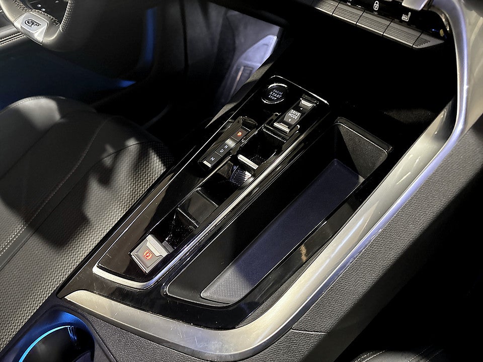 Bild på Peugeot 3008 GT 1.2 PT 130hk Aut B-KAMERA CARPLAY