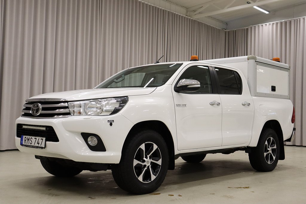 Toyota Hilux AWD Automat Kåpa Drag FjärrstyrdVärmare EnÄgare