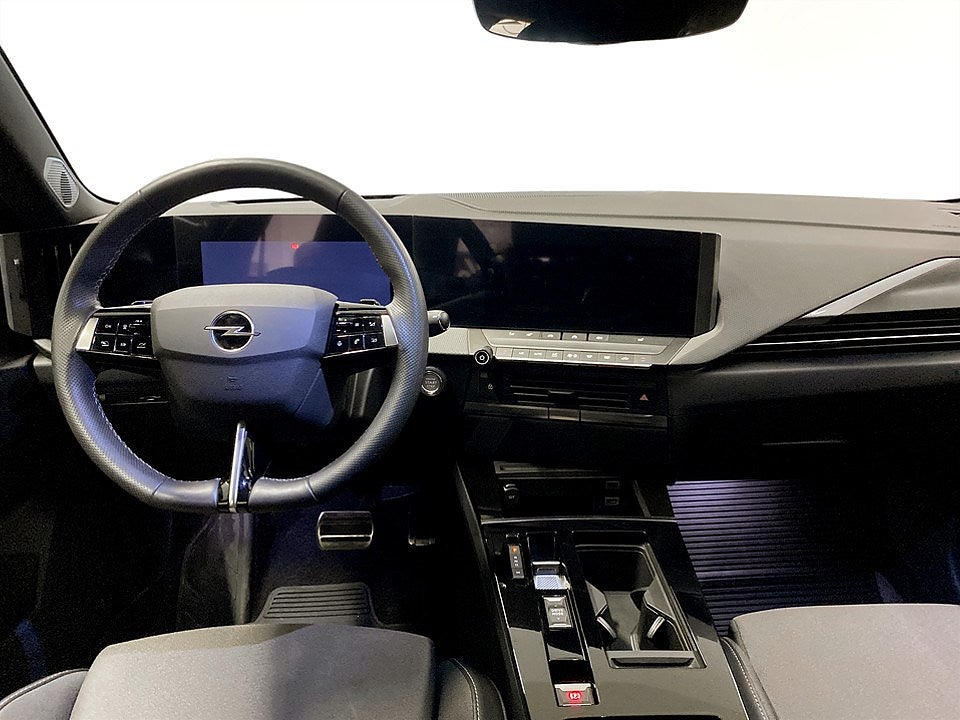 Bild på Opel Astra ST GS 1.2 PT 130hk Aut - 360-KAMERA, CARPLAY