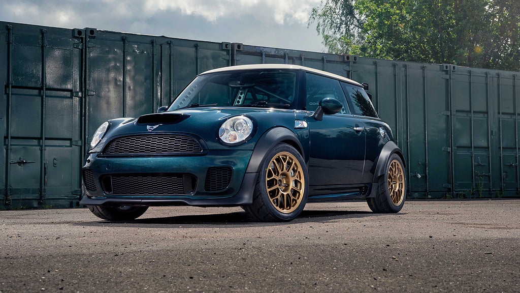 Mini Coopern med V8-motorn, Vinin