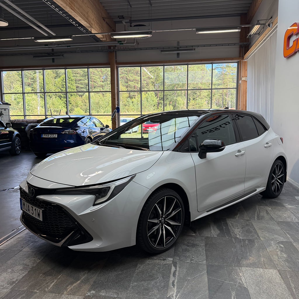 Toyota Corolla 2.0 Hybrid e-CVT GR Sport 196hk 5dr Head Up Euro 6
