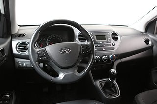 Halvkombi Hyundai i10 11 av 19