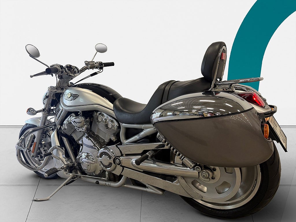 Harley-Davidson vrsca V-Rod 2-tone jubileum, LÅG MIL, NYSKICK