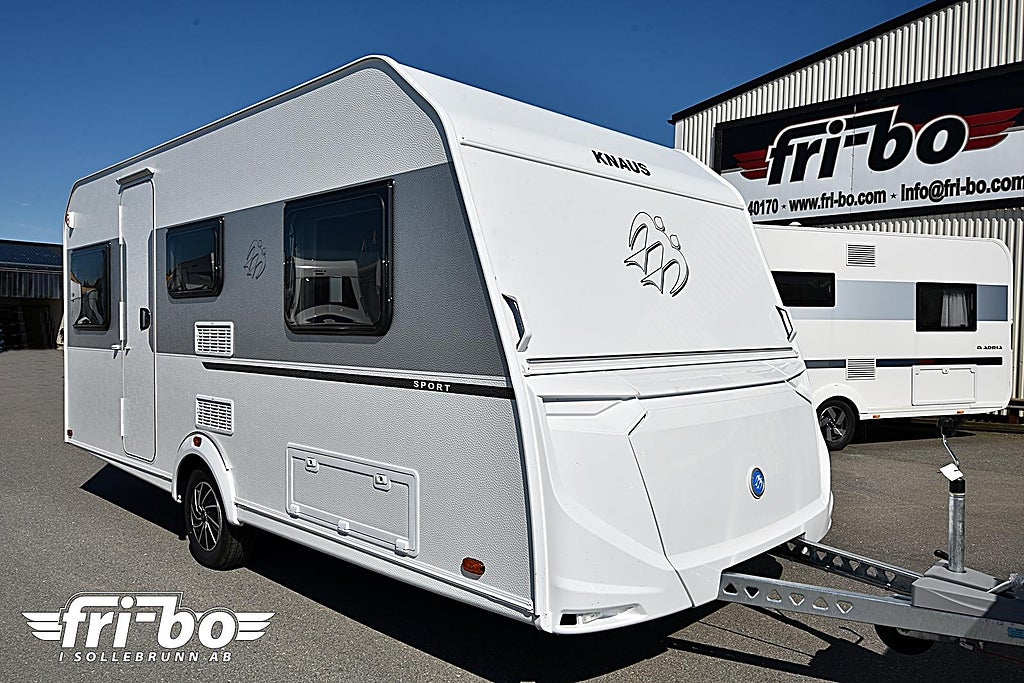 Knaus 460 EU Sport, Långbäddar