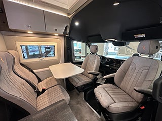 Husbil-halvintegrerad Robeta Adonis Mercedes 4x4 190HK AUT 2 av 26