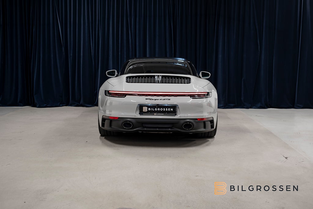 Porsche 911 Targa 4 GTS Lyft Bakaxel Sport Chron Plus Sportavg