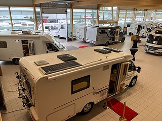 Husbil-halvintegrerad Adria CORAL PLUS 670 SLT 6 av 22