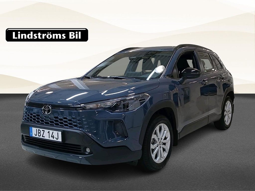Toyota Corolla Cross 1,8 140hk Active Plus Vinterhjul p-sensorer Fram / Bak