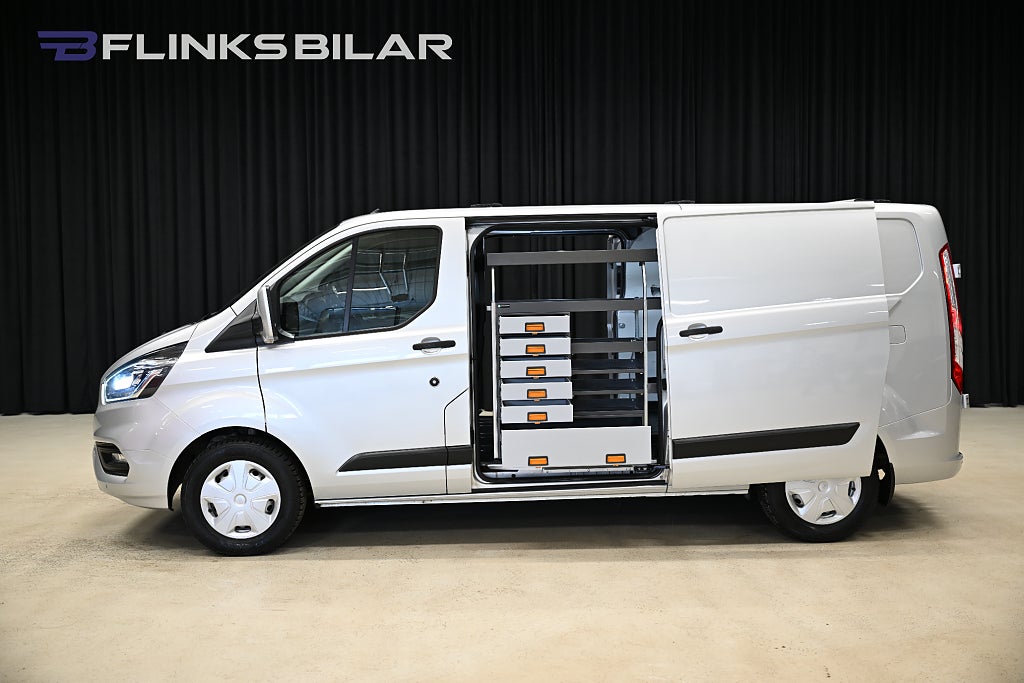 Ford transit Custom 130HK L2|Automat|Dubbeldörr|LED|Inredd|NyKamrem