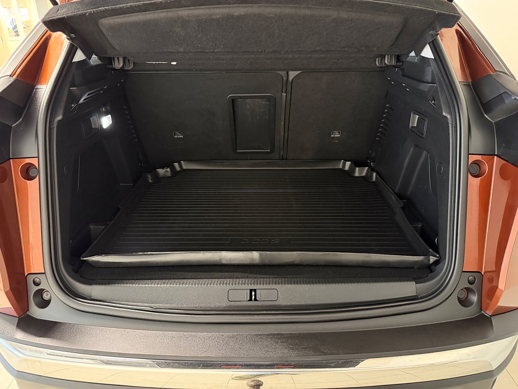 Peugeot 3008 2.0 BHDi 150HK Allure SoV Hjul Presentkort ICA 5000KR thumbnail