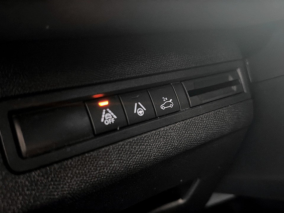 Bild på Peugeot 3008 GT 1.2 PT 130hk Aut B-KAMERA CARPLAY