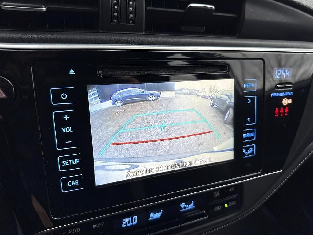 Toyota Auris 2016 - miniatyr 13