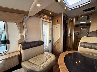 Husbil-integrerad Hymer B 678 ED-S 3.0 177HK AUT,  Långbädd & hyttsäng! ALDE! 4 av 21
