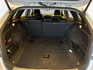 Hyundai i40 cw 1.7 Business Kamera/MoK-Värm/Drag/Skinn/Navi/Kedja