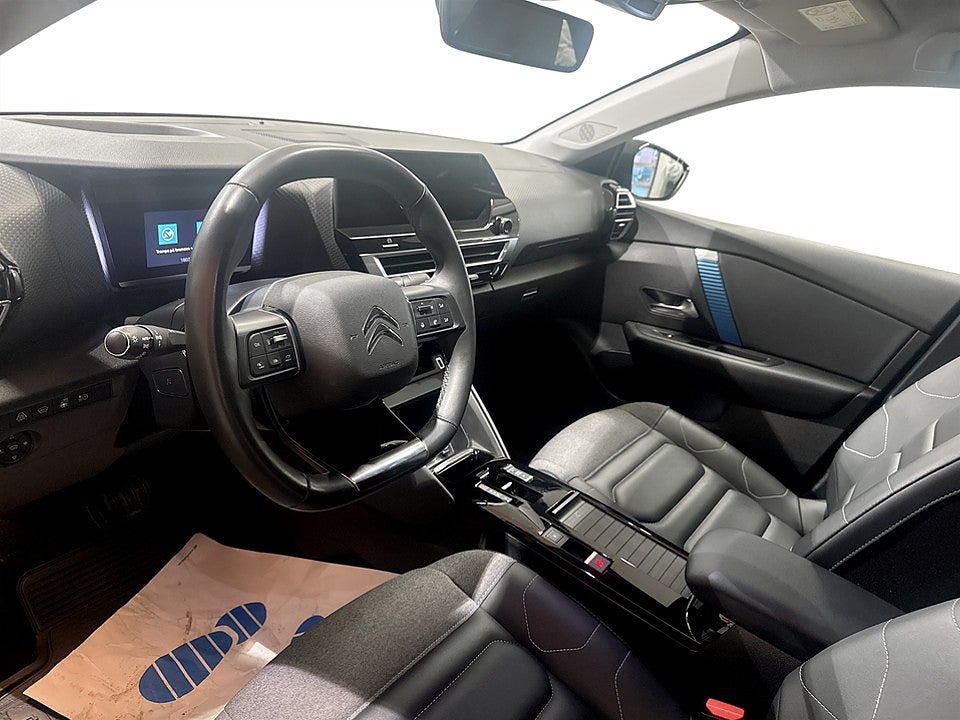 Bild på Citroën e-C4 Shine 50kWh 136hk Aut B-KAMERA CARPLAY KEYLESS