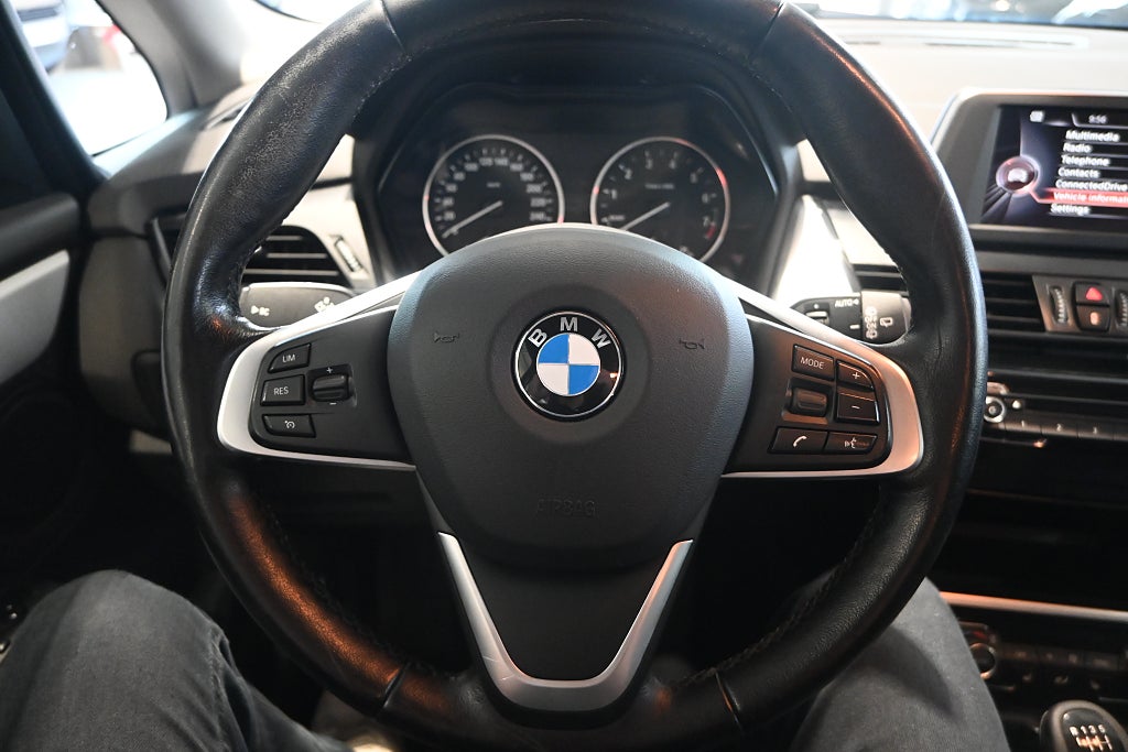 BMW 218i 2016 - miniatyr 16