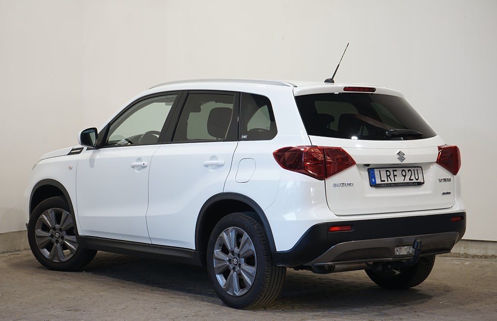 Suzuki Vitara 1.0 Boosterjet AllGrip B-kamera Dragkrok 111hk