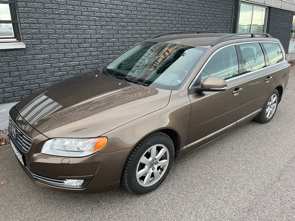 Volvo V70 D4 Geartronic Momentum 5-cyl 163hk Drag D-värmare