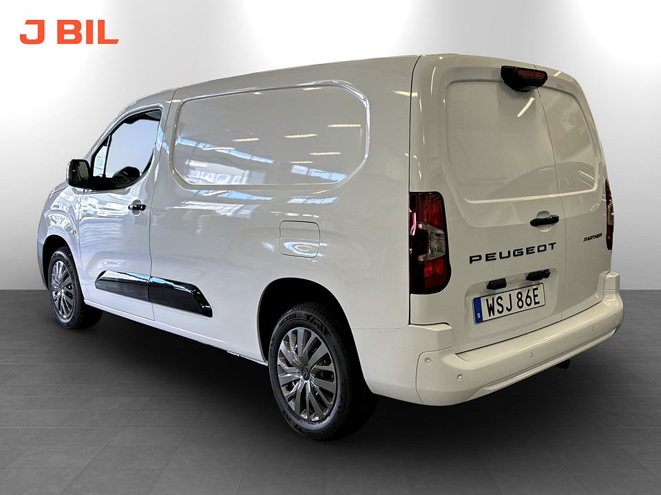 Bild på Peugeot Partner Plus 130hk Aut L2 - EDITION! SERVICE & V-HJUL INGÅR!