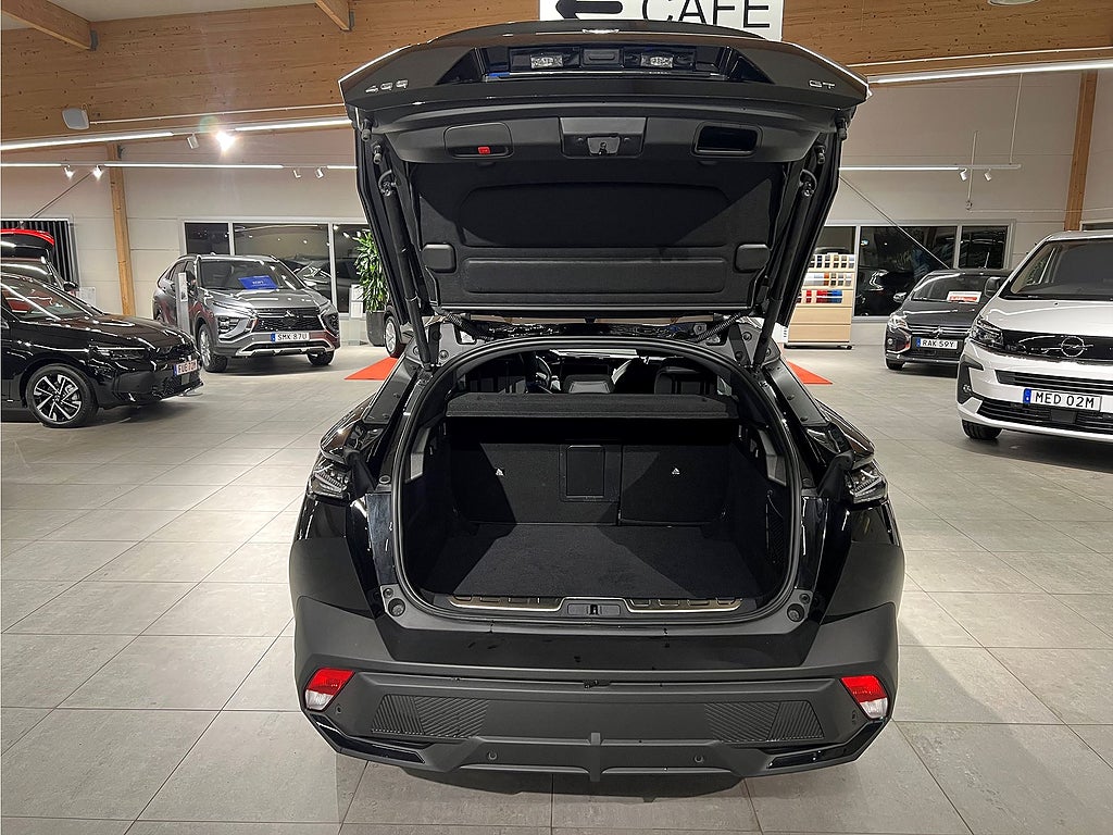 Bild på Peugeot 408 GT 1.2 PT 130hk Aut - B-KAMERA, NAVI, CARPLAY